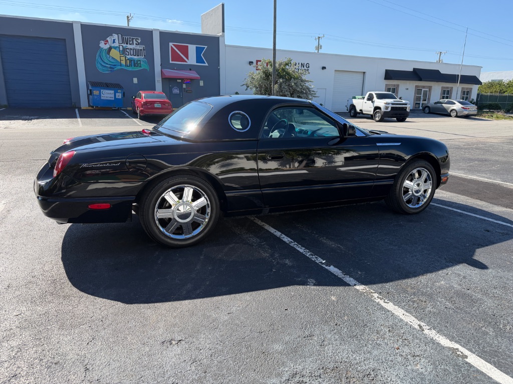 2005 Ford Thunderbird Deluxe - Photo 10