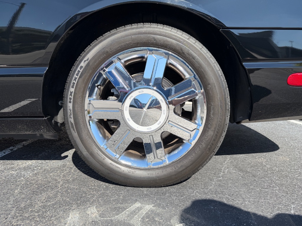 2005 Ford Thunderbird Deluxe - Photo 17