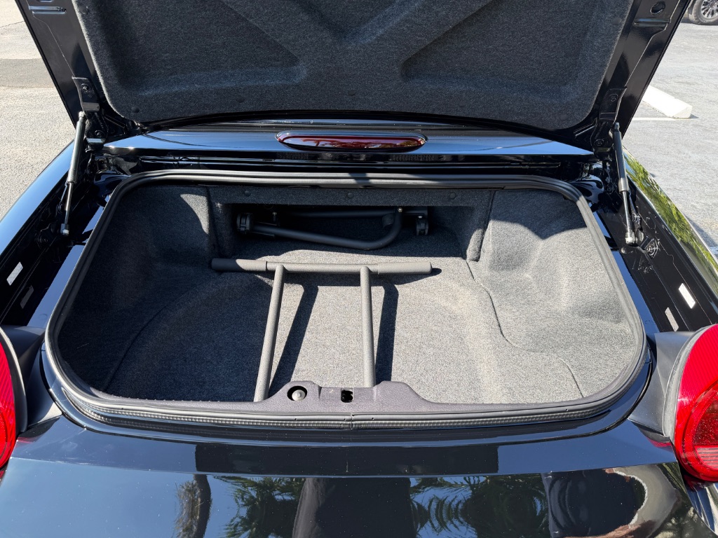 2005 Ford Thunderbird Deluxe - Photo 37