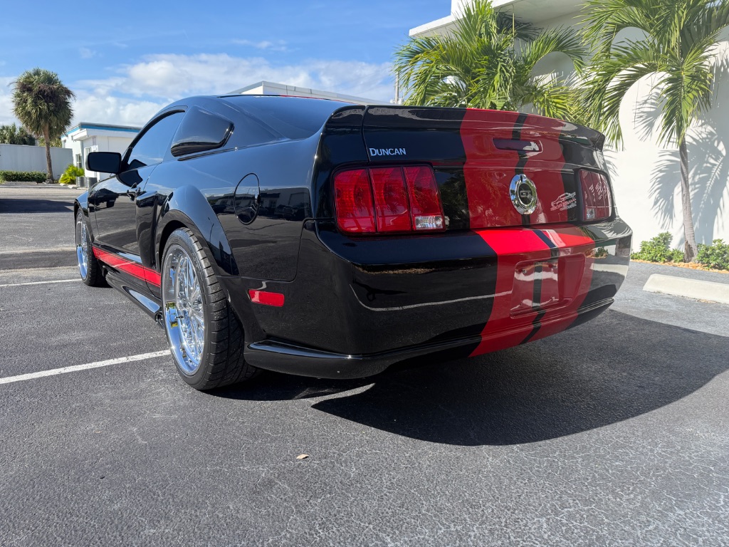 2006 Ford Mustang GT Deluxe - Photo 8