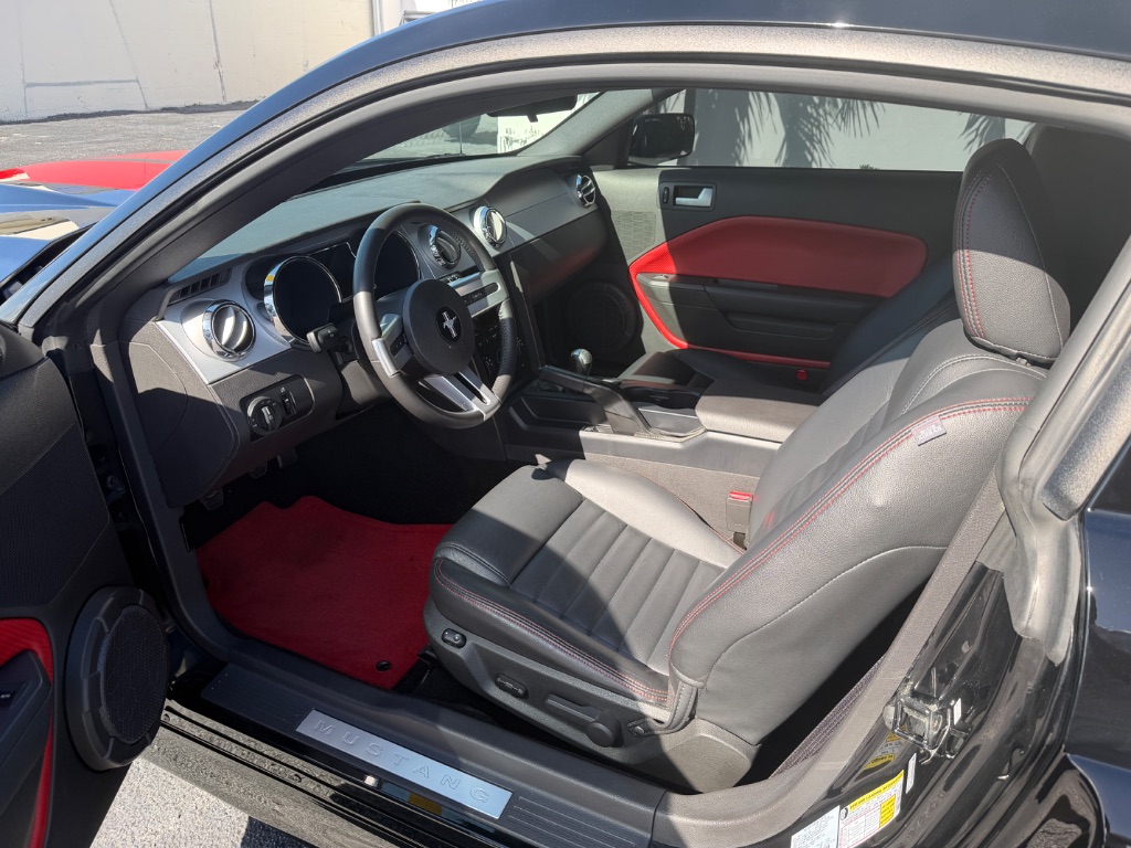 2006 Ford Mustang GT Deluxe - Photo 18