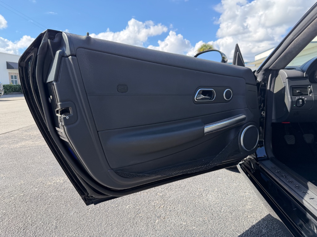 2005 Chrysler Crossfire Base - Photo 22