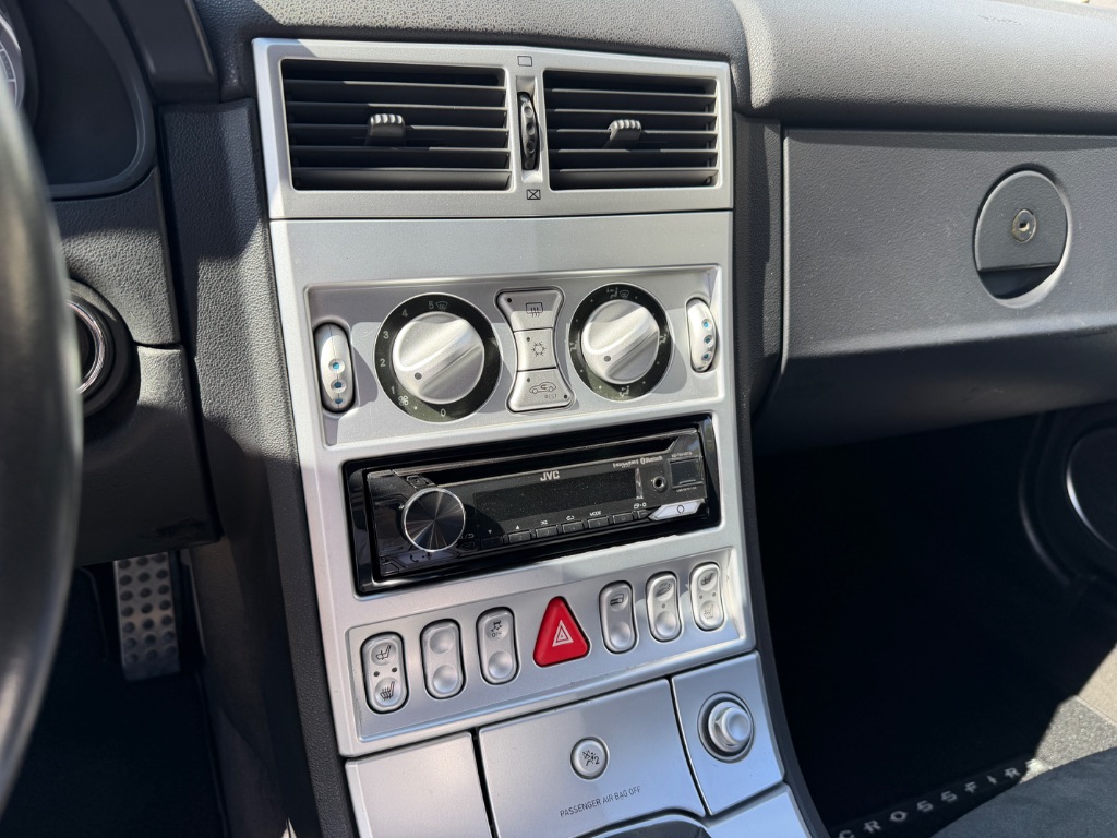 2005 Chrysler Crossfire Base - Photo 28