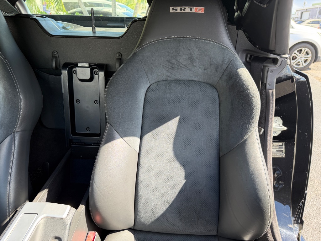 2005 Chrysler Crossfire Base - Photo 34