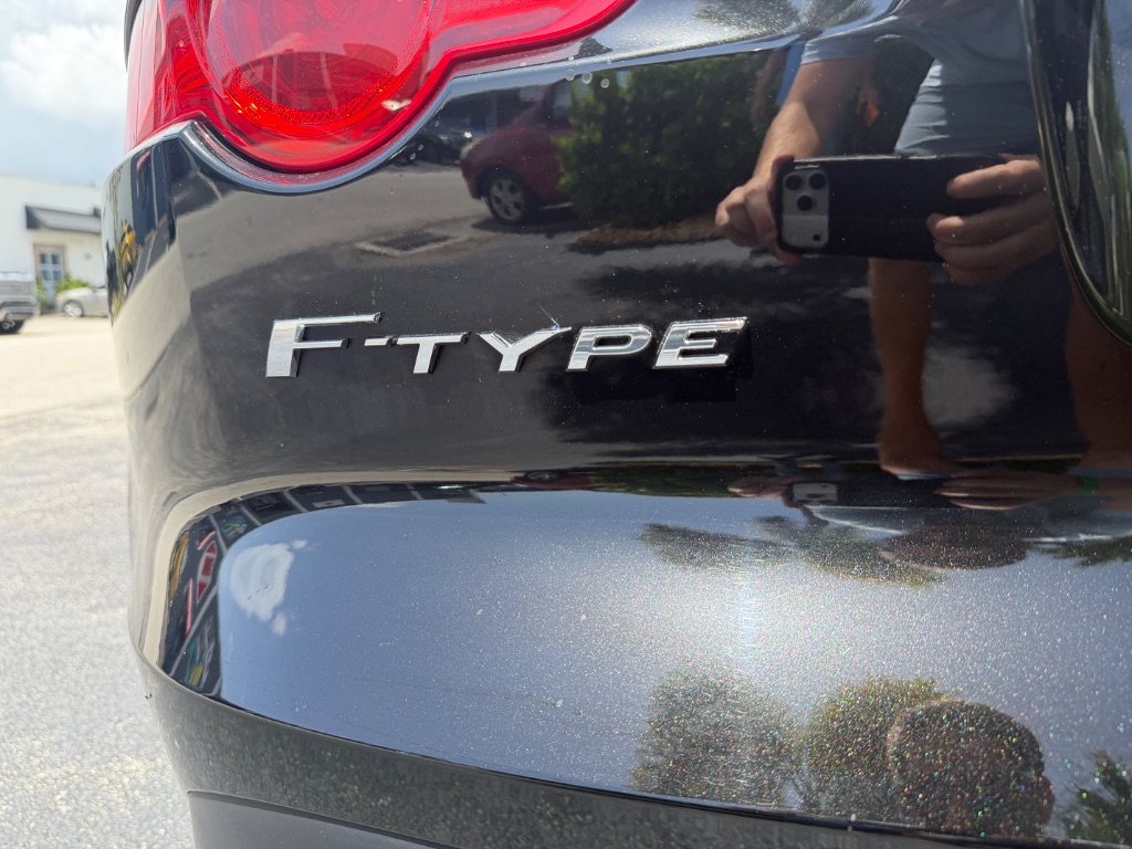 2015 Jaguar F-TYPE Base - Photo 10