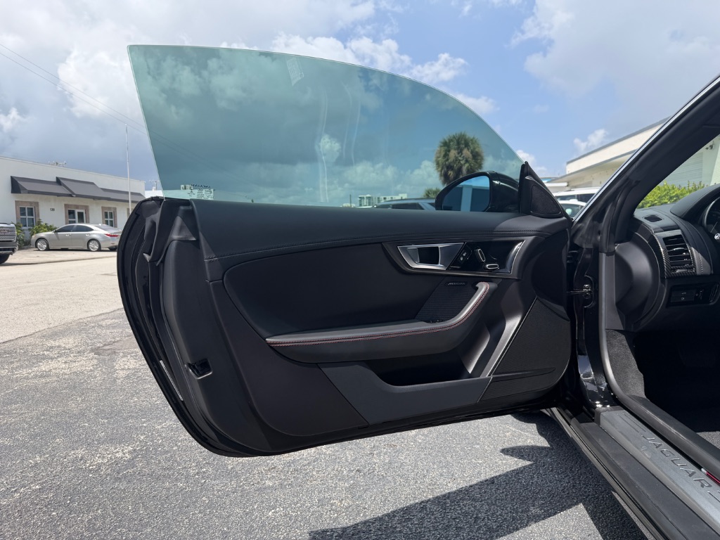2015 Jaguar F-TYPE Base - Photo 20
