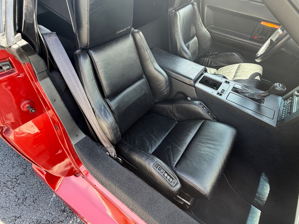 1988 Chevrolet Corvette - Photo 33